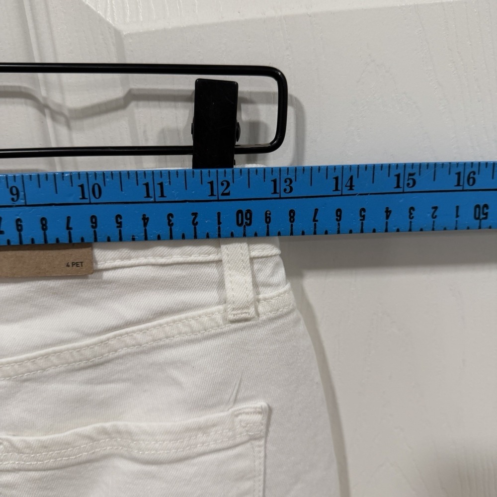 NWT L. L. Bean 4 Petite White Denim Pants Beach Cruise Classic Fit NWT Classy - Picture 4 of 8